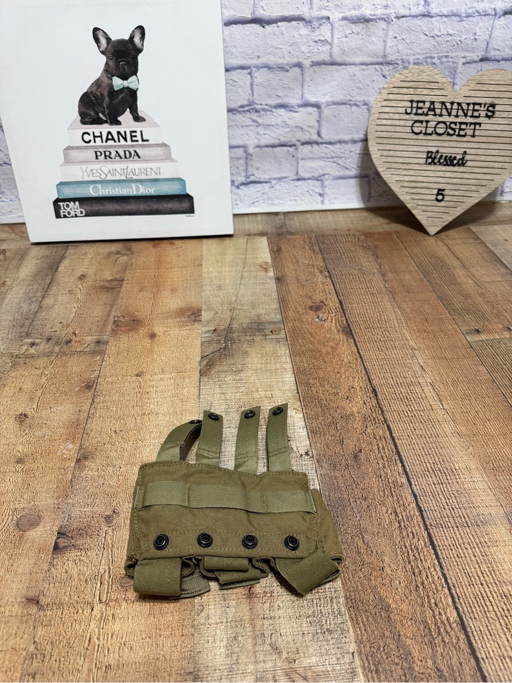 Triple Pistol Magazine Pouch MOLLE Tactical Duty Gear Hunting
Blackhawk